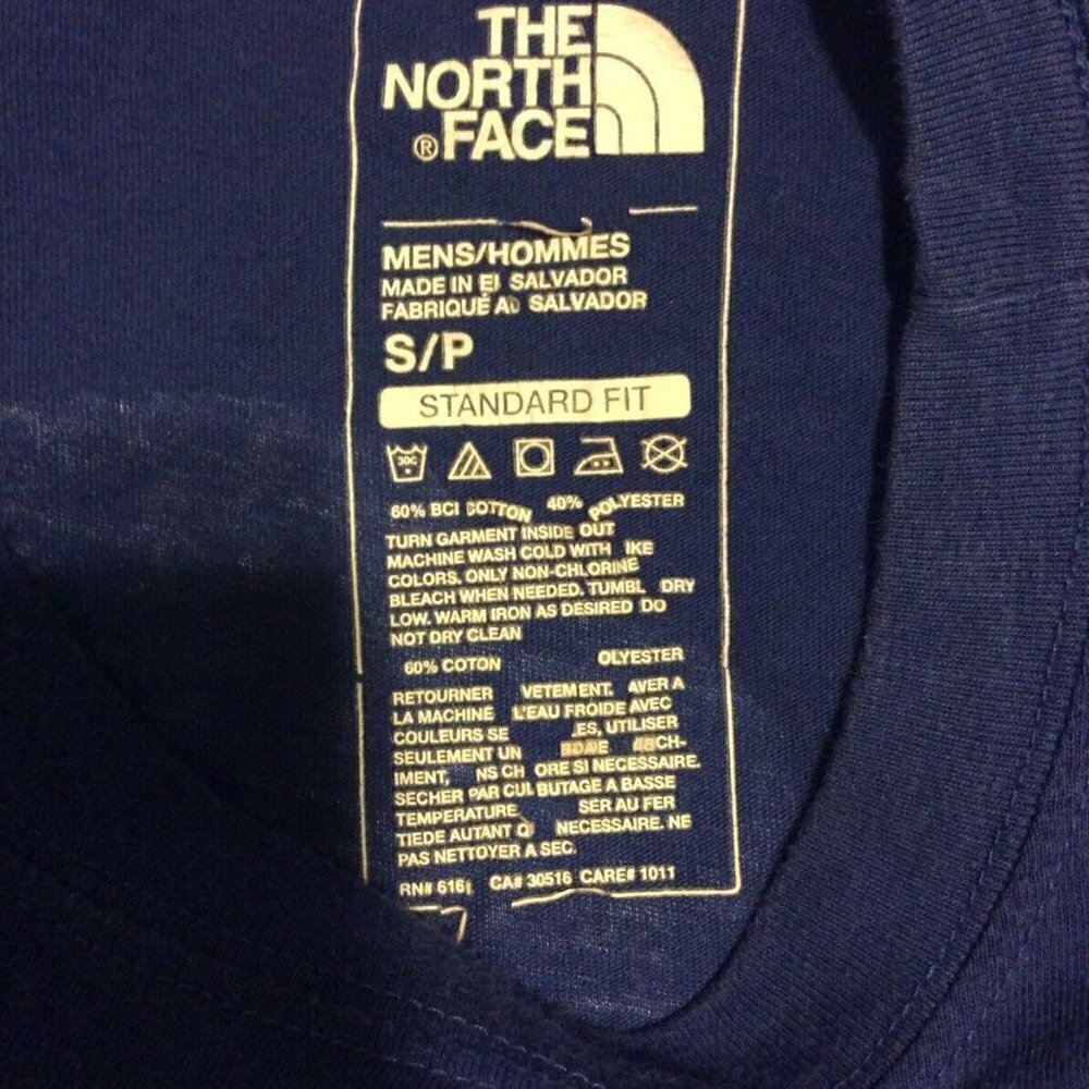 Men’s North Face Standard Fit T-Shirt sz Small - Picture 9 of 9